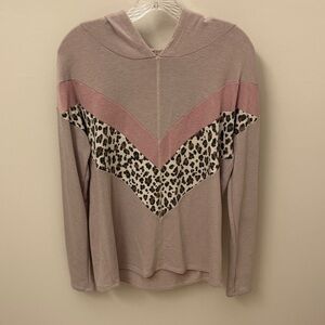 Stylish Pink and Leopard Print Women's Hoodie